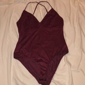 Burgundy velvet body con suit